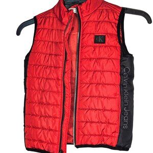 Calvin Klein Jeans Kids gorpcore sleeveless Puffer Vest Red & Black Size 4T Ligh